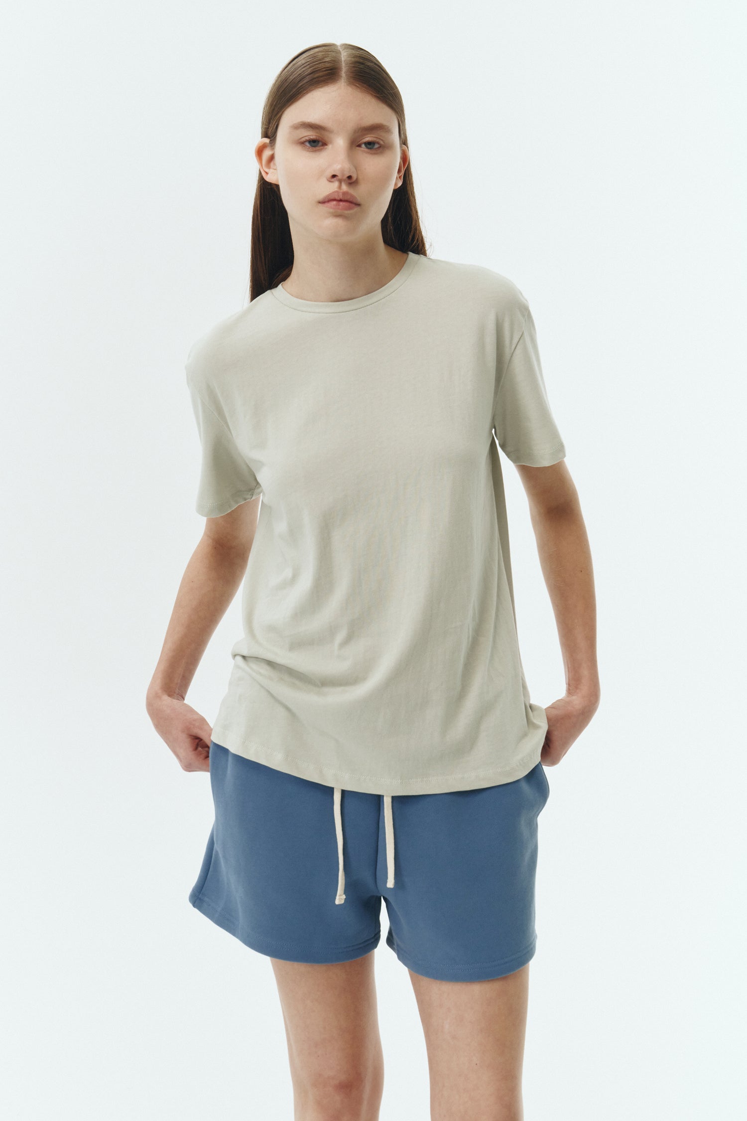 Lara T-shirt in forest, a relaxed-fit lightweight cotton tee with a crew neck and short sleeves for breathable daily wear.