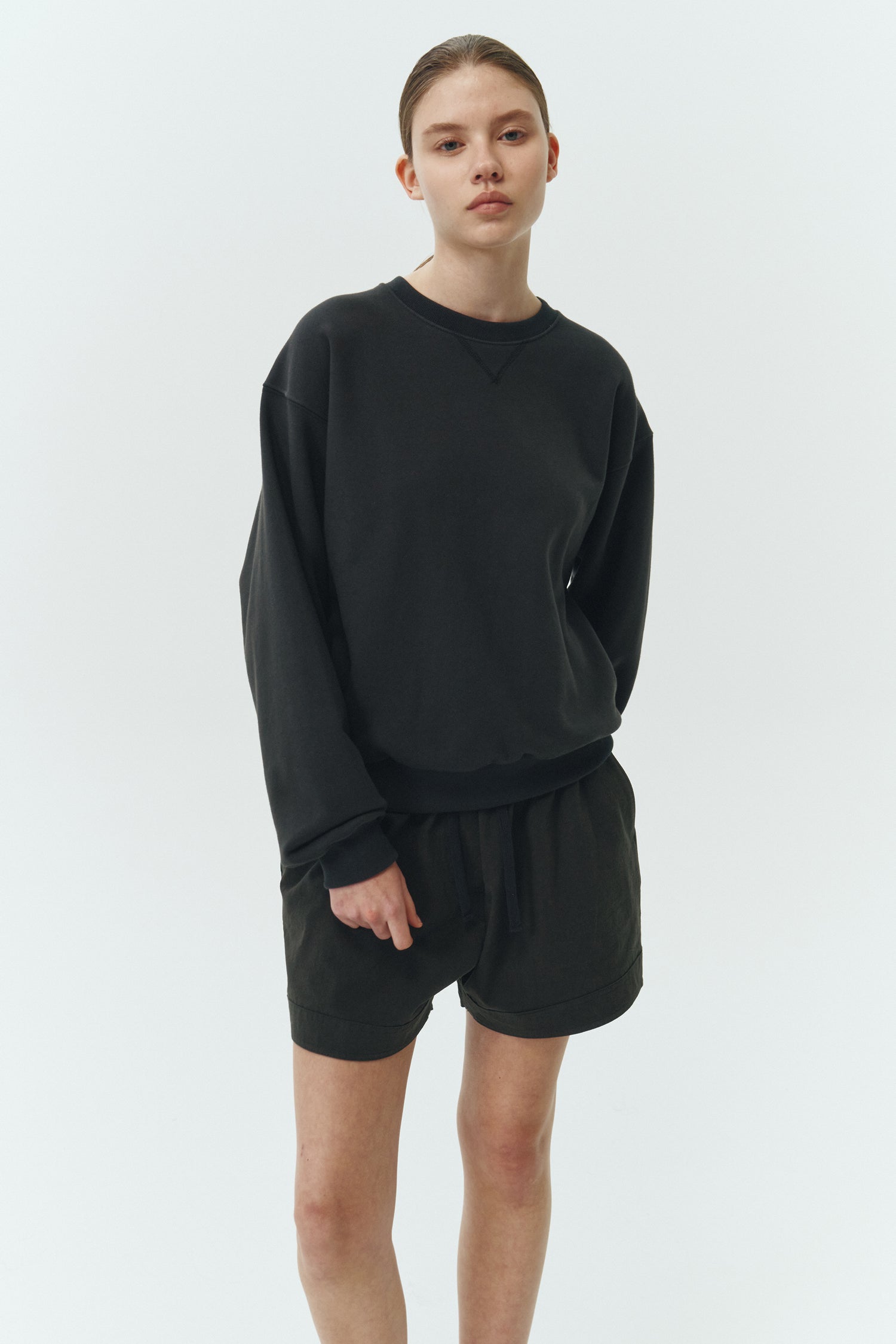 River Shorts in charcoal, lightweight cotton pull-on shorts with an elastic waistband, inner drawstring, side and back pockets, regular fit for everyday comfort