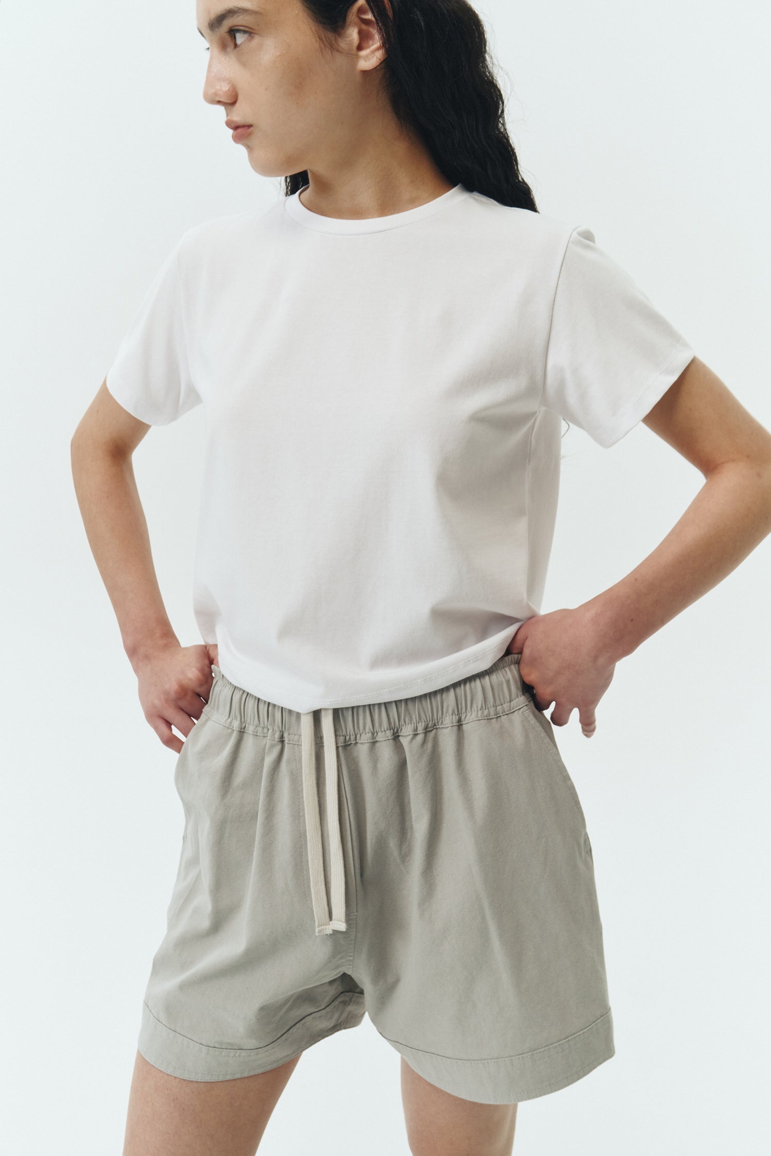 River Shorts in hazy, lightweight cotton pull-on shorts with an elastic waistband, inner drawstring, side and back pockets, regular fit for everyday comfort