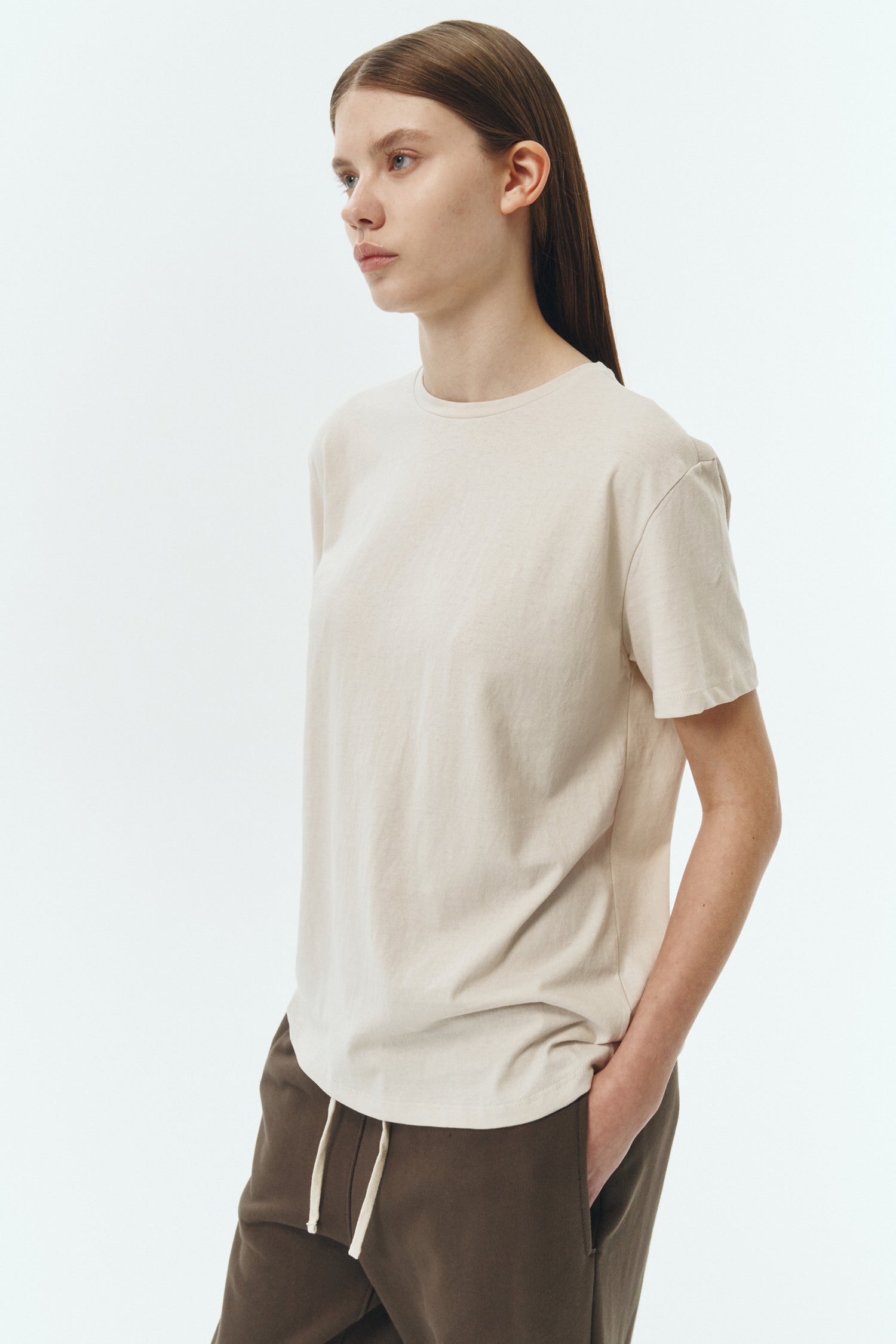Lara T-shirt in natural, a relaxed-fit lightweight cotton tee with a crew neck and short sleeves for breathable daily wear.