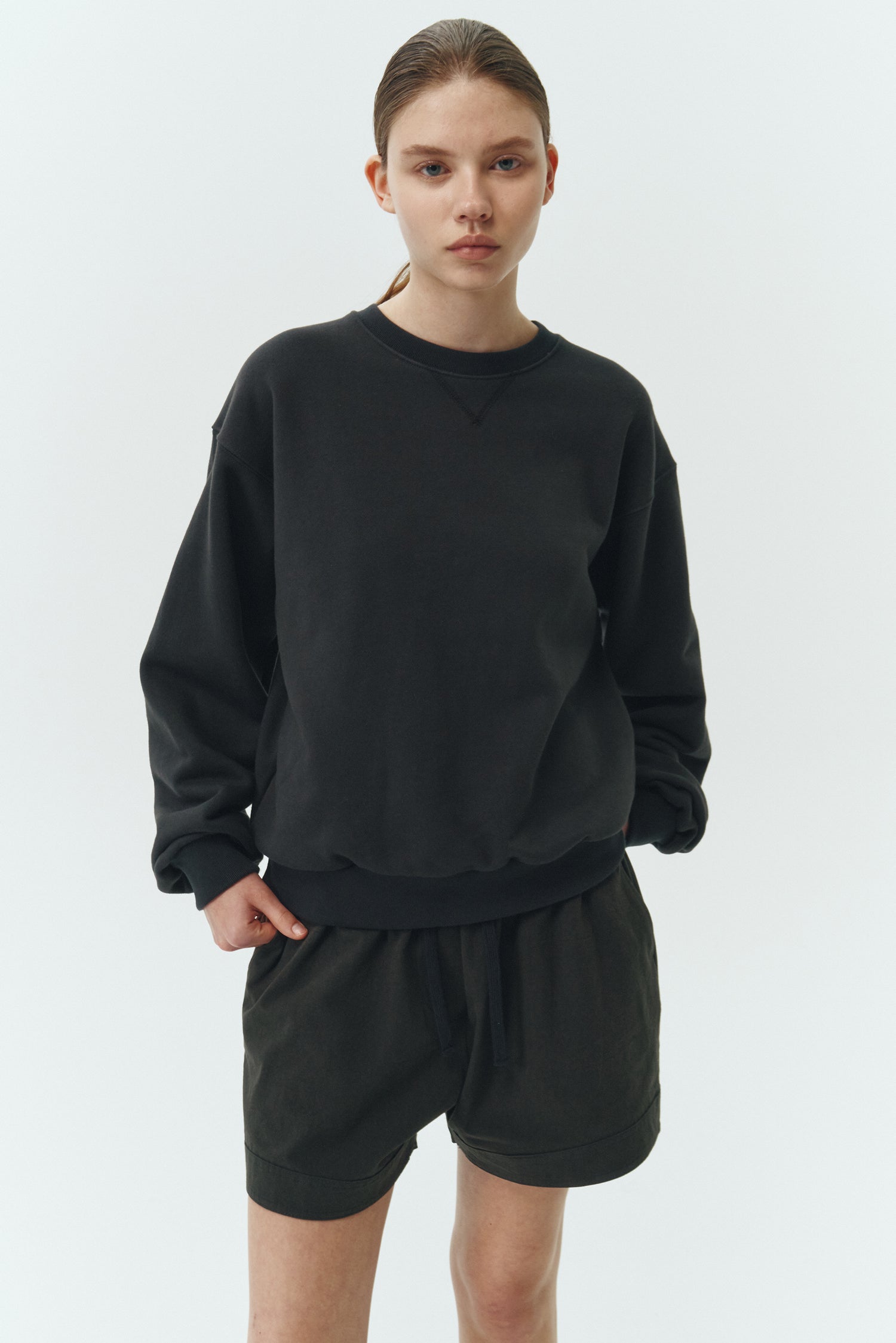 River Shorts in charcoal, lightweight cotton pull-on shorts with an elastic waistband, inner drawstring, side and back pockets, regular fit for everyday comfort