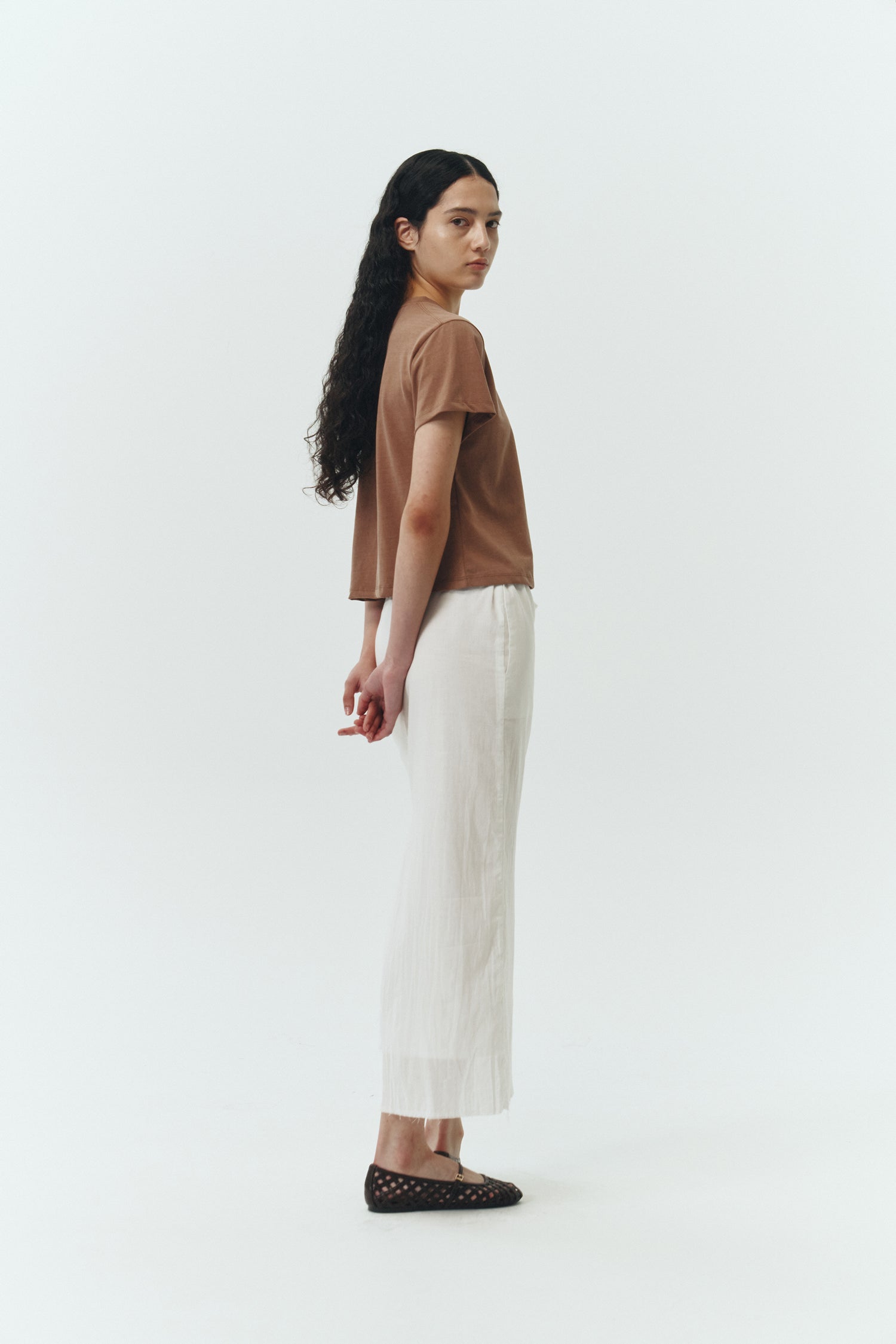Ivy T-shirt in soft brown, cropped short-sleeve tee in a lightweight cotton-poly blend with crew neck, regular fit, and clean silhouette.
