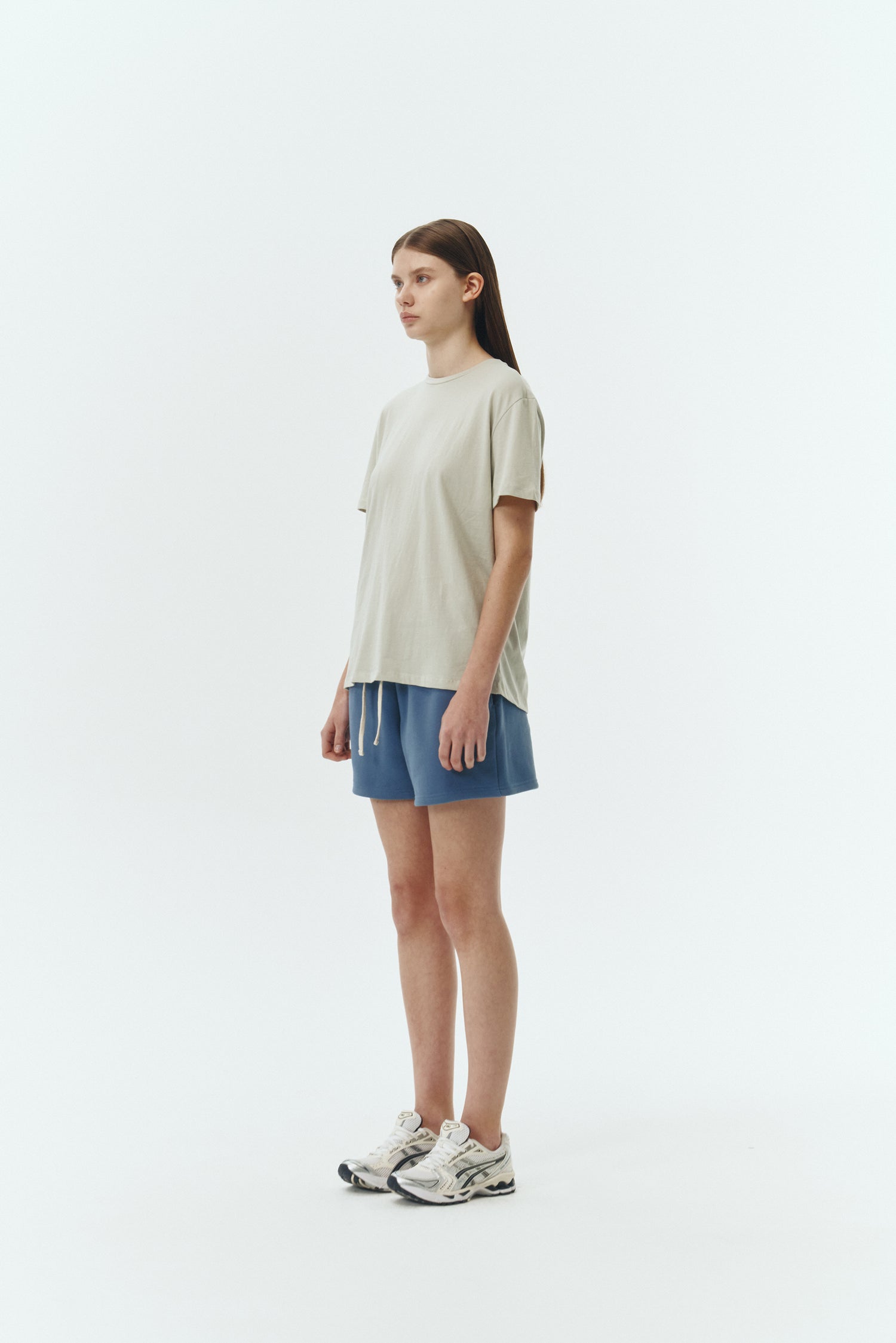 Lara T-shirt in forest, a relaxed-fit lightweight cotton tee with a crew neck and short sleeves for breathable daily wear.