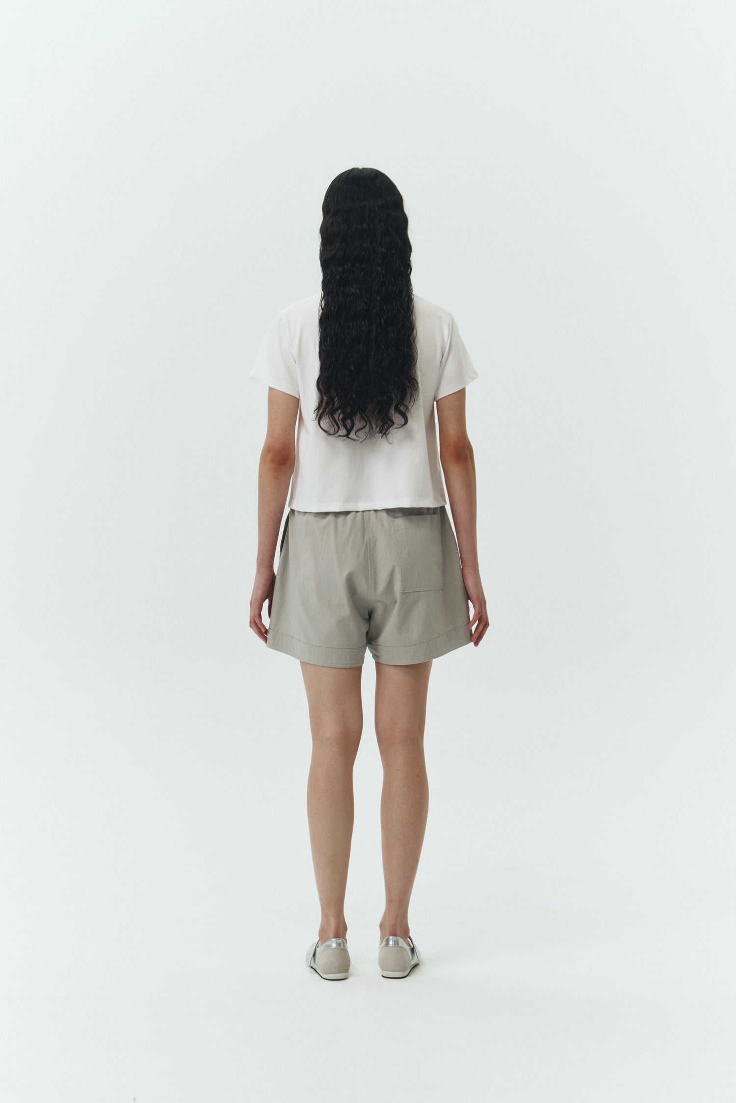 River Shorts in hazy, lightweight cotton pull-on shorts with an elastic waistband, inner drawstring, side and back pockets, regular fit for everyday comfort