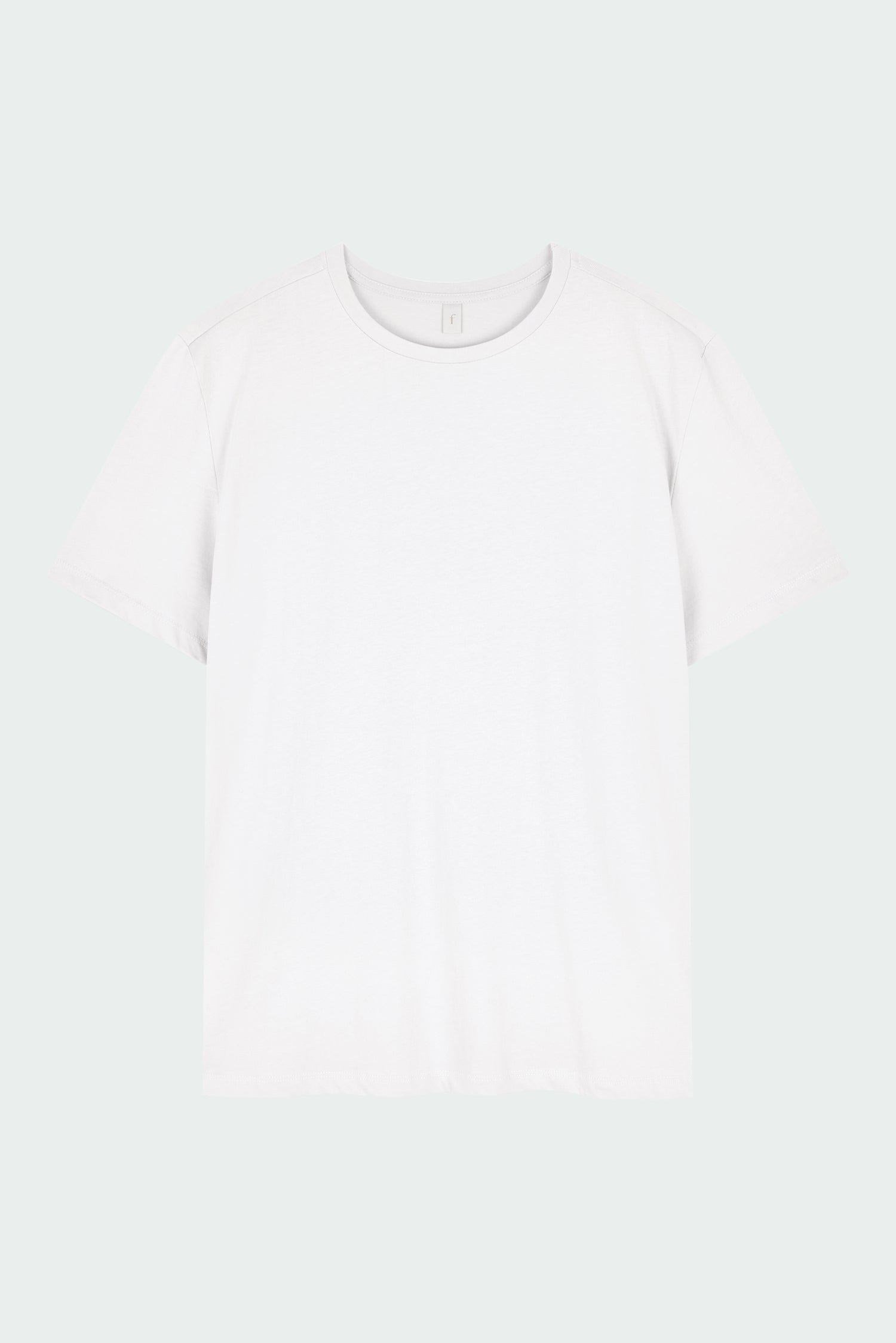 Lara T-shirt in washed white, a relaxed-fit lightweight cotton tee with a crew neck and short sleeves for breathable daily wear.