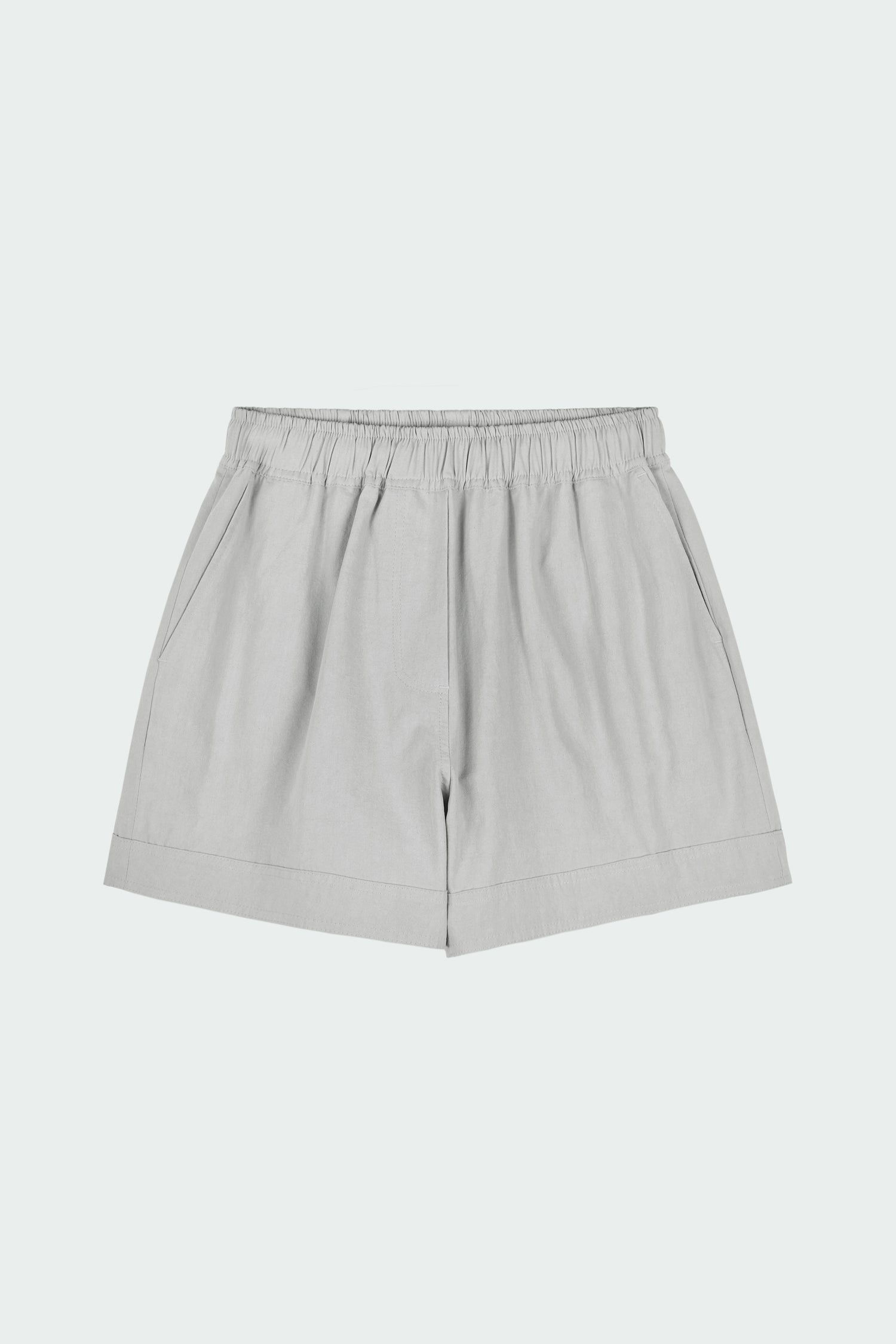 River Shorts in hazy, lightweight cotton pull-on shorts with an elastic waistband, inner drawstring, side and back pockets, regular fit for everyday comfort