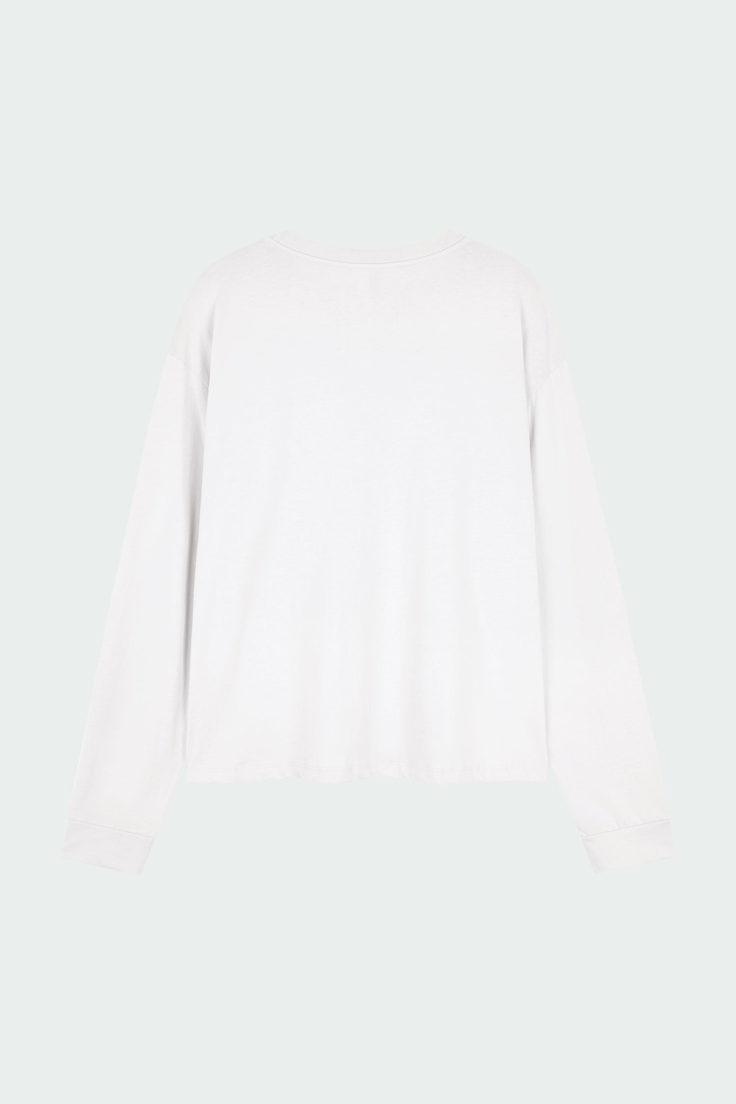 Lara Long-Sleeved T-Shirt in washed white, a lightweight cotton crew-neck tee with long sleeves and relaxed fit, ideal for everyday wear and seasonal layering