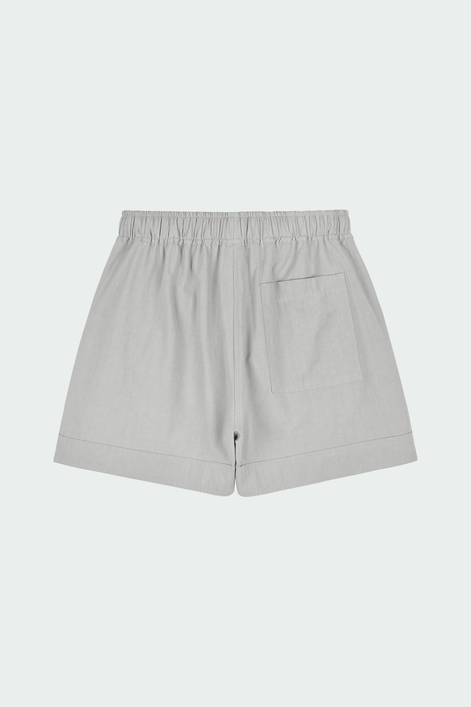 River Shorts in hazy, lightweight cotton pull-on shorts with an elastic waistband, inner drawstring, side and back pockets, regular fit for everyday comfort