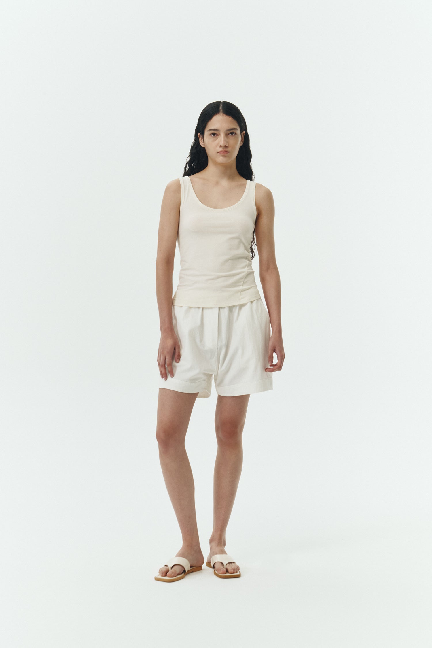 River Shorts in washed white, lightweight cotton pull-on shorts with an elastic waistband, inner drawstring, side and back pockets, regular fit for everyday comfort