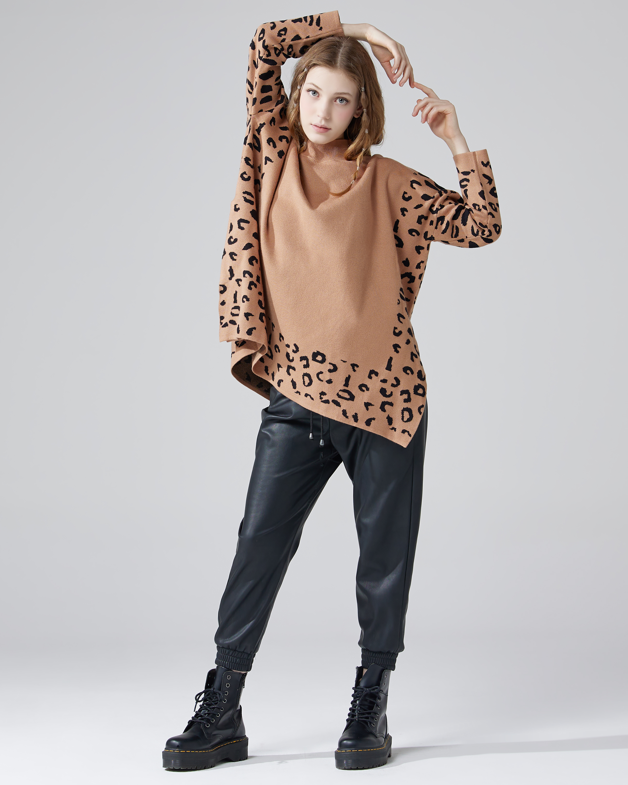 Mock Neck Leopard Print Sweater - Camel/Black