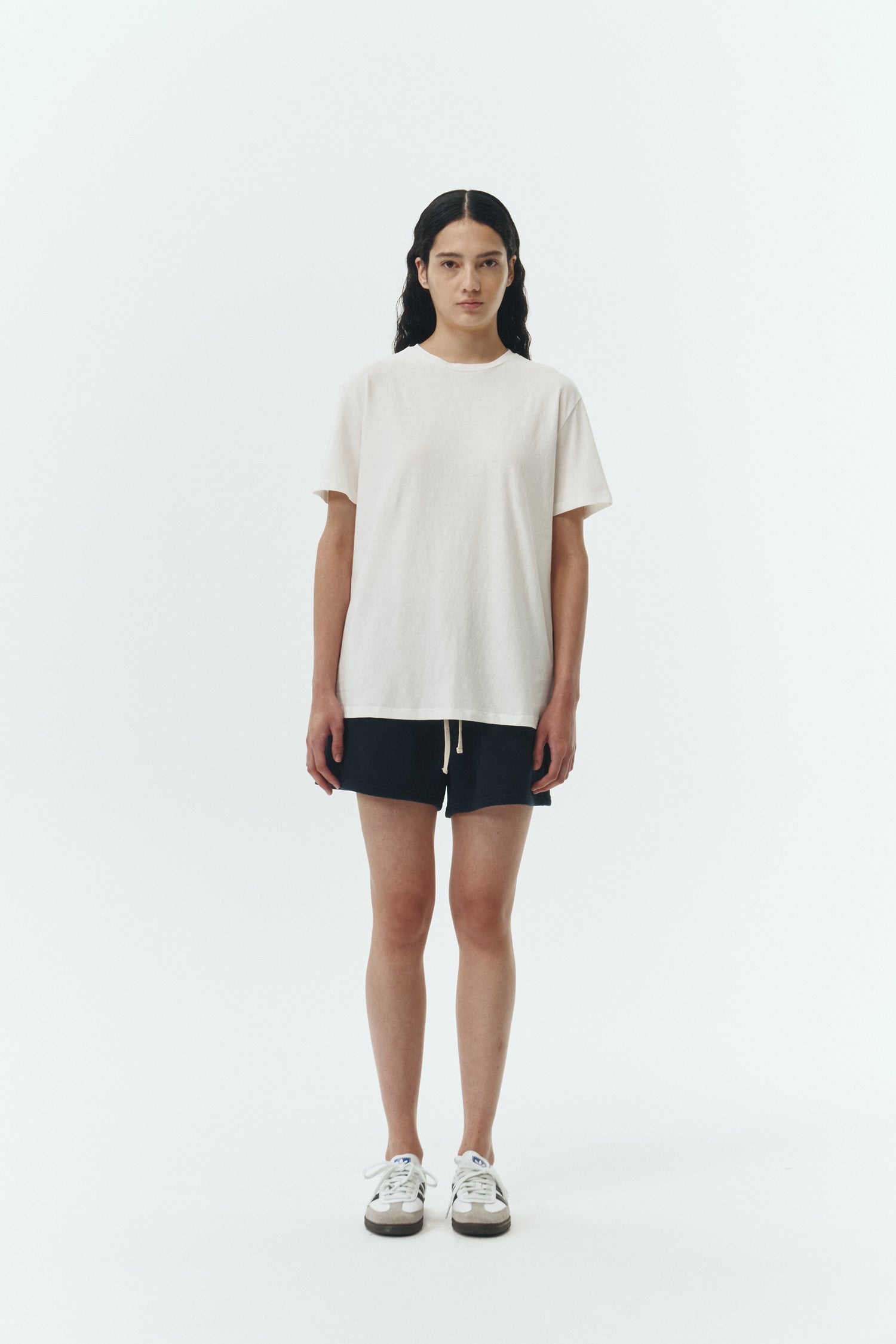 Lara T-shirt in washed white, a relaxed-fit lightweight cotton tee with a crew neck and short sleeves for breathable daily wear.