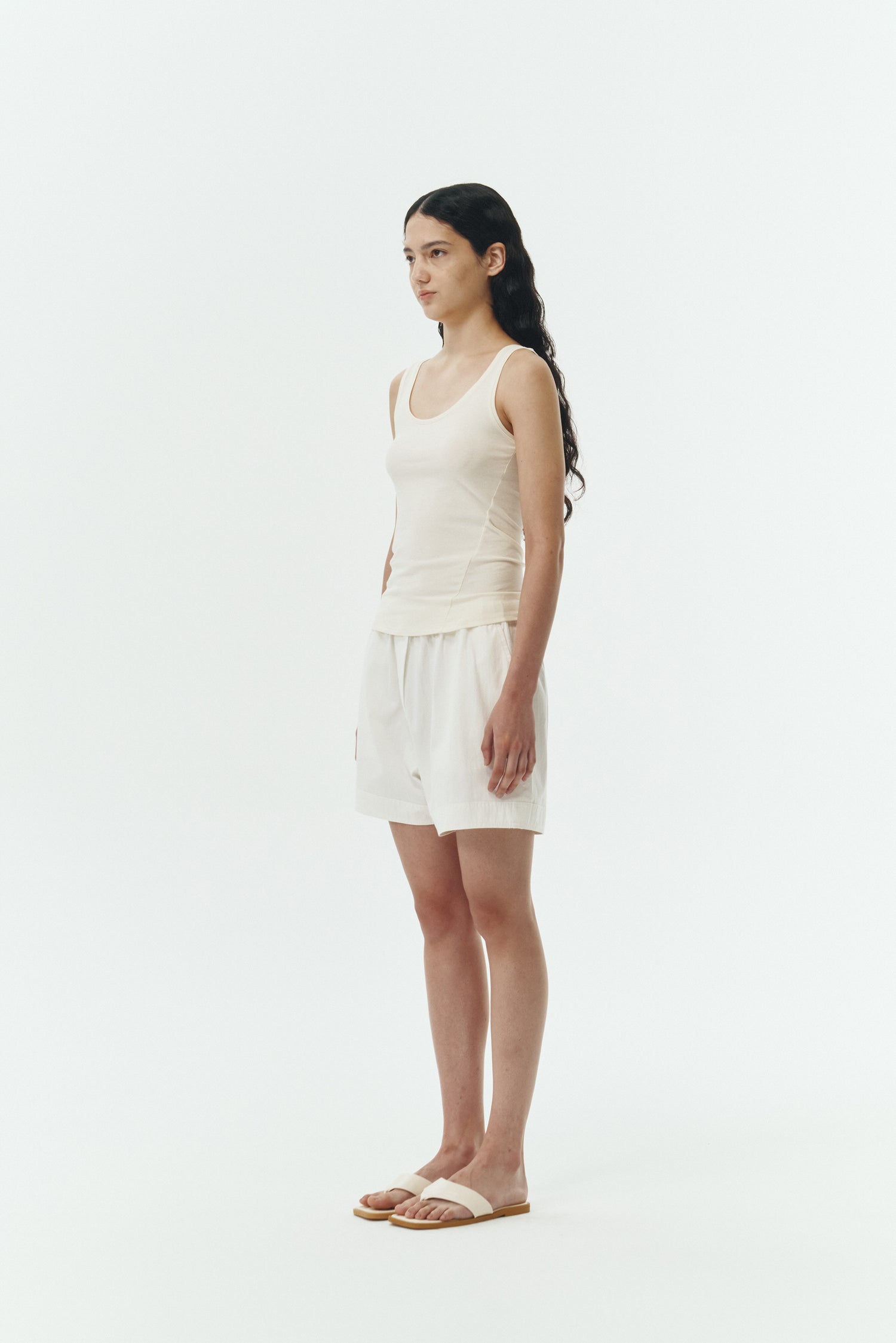 River Shorts in washed white, lightweight cotton pull-on shorts with an elastic waistband, inner drawstring, side and back pockets, regular fit for everyday comfort