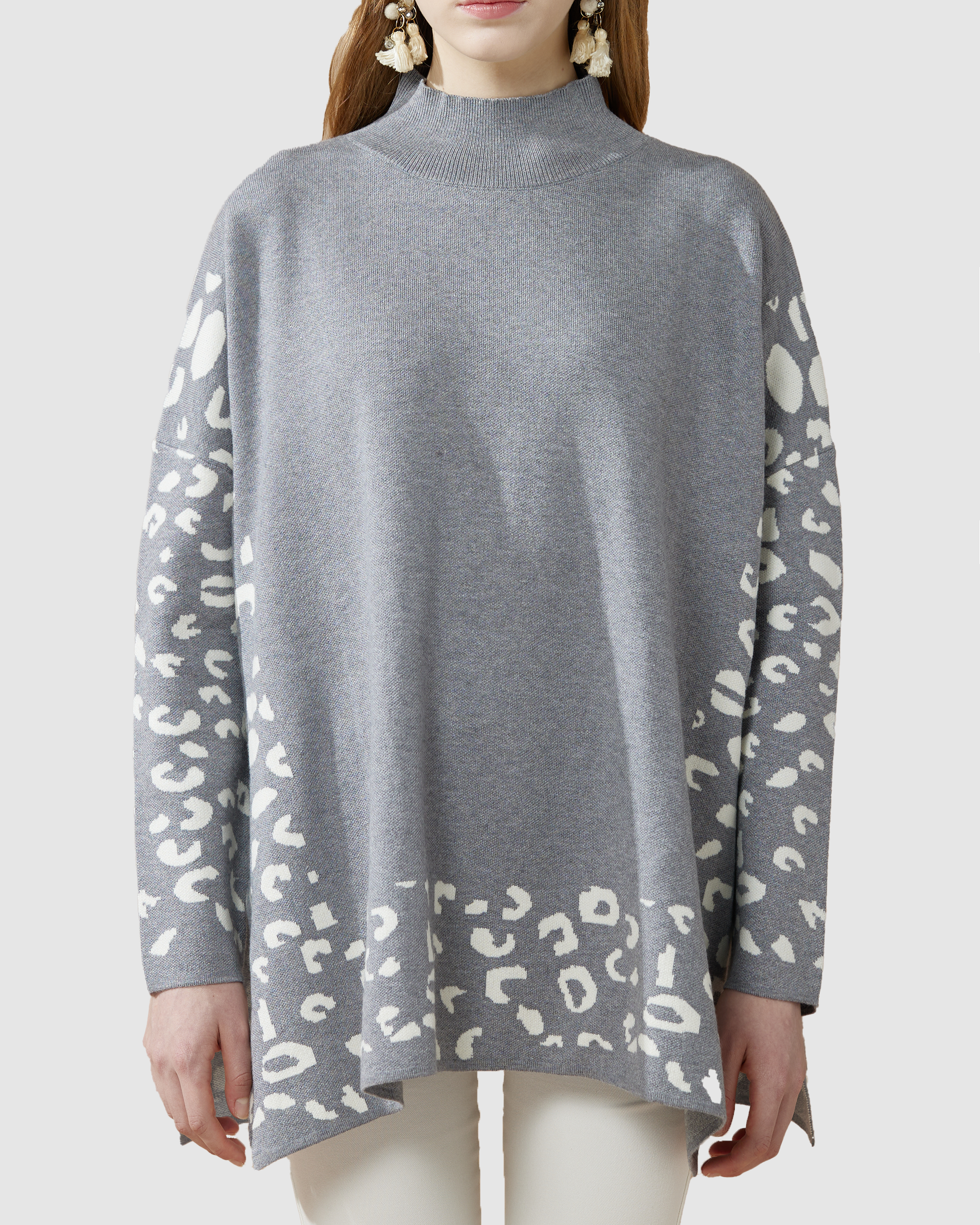 Mock Neck Leopard Print Sweater - Grey/Off White
