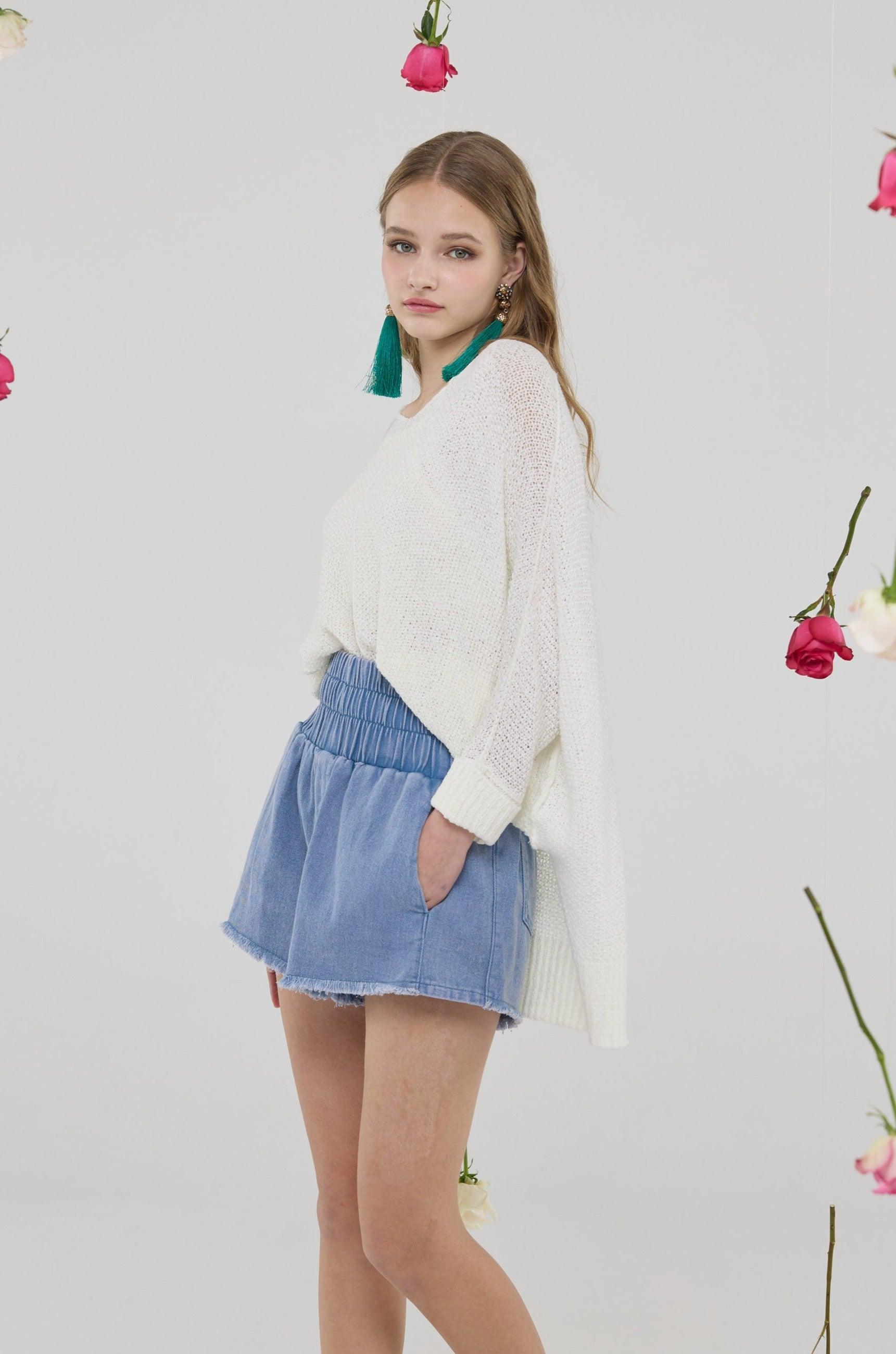 Oversized V-Neck Knit Sweater - White - noflik