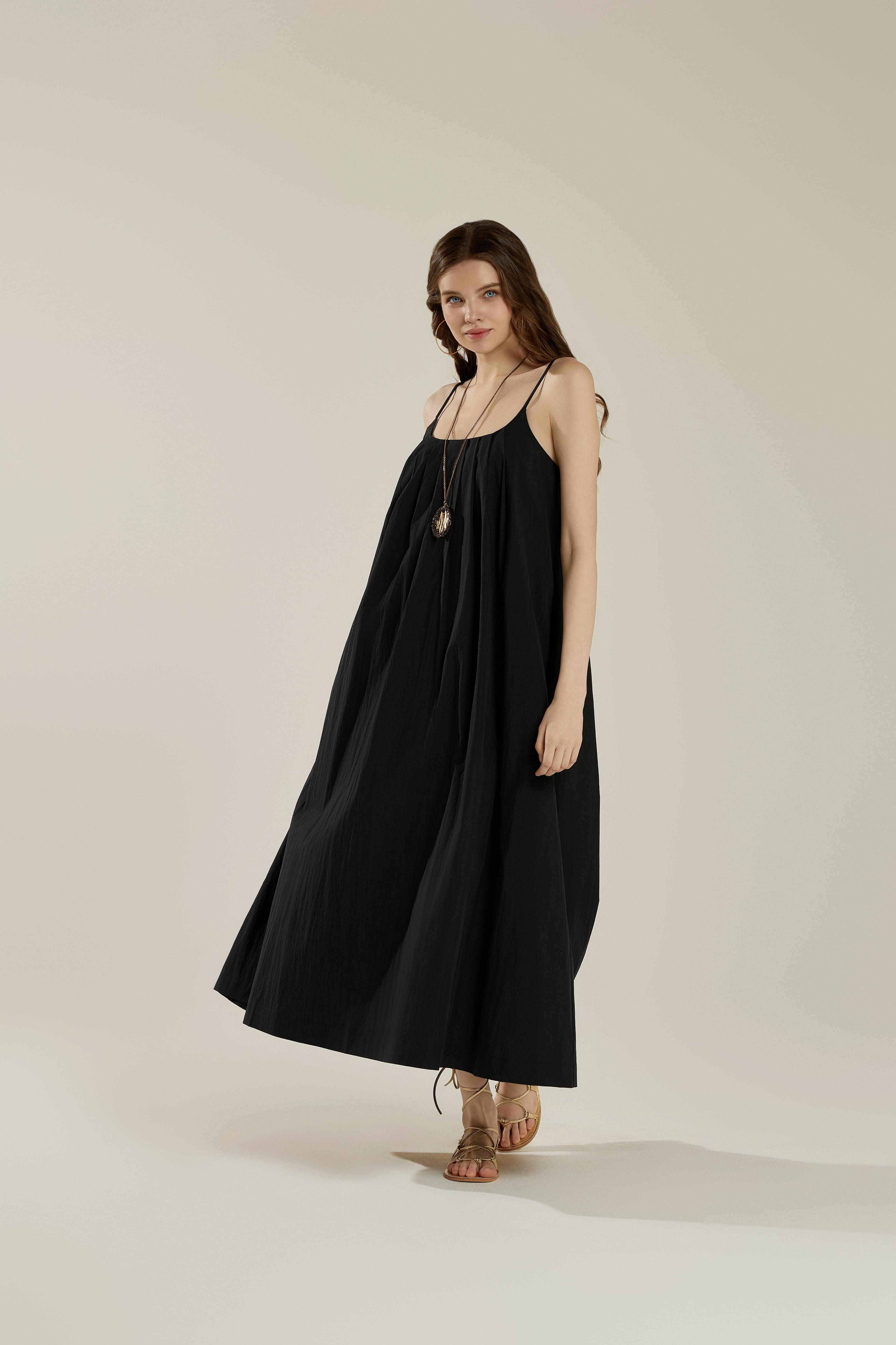 Sleeveless Tuck Detail Maxi Dress with tie back - Black - noflik