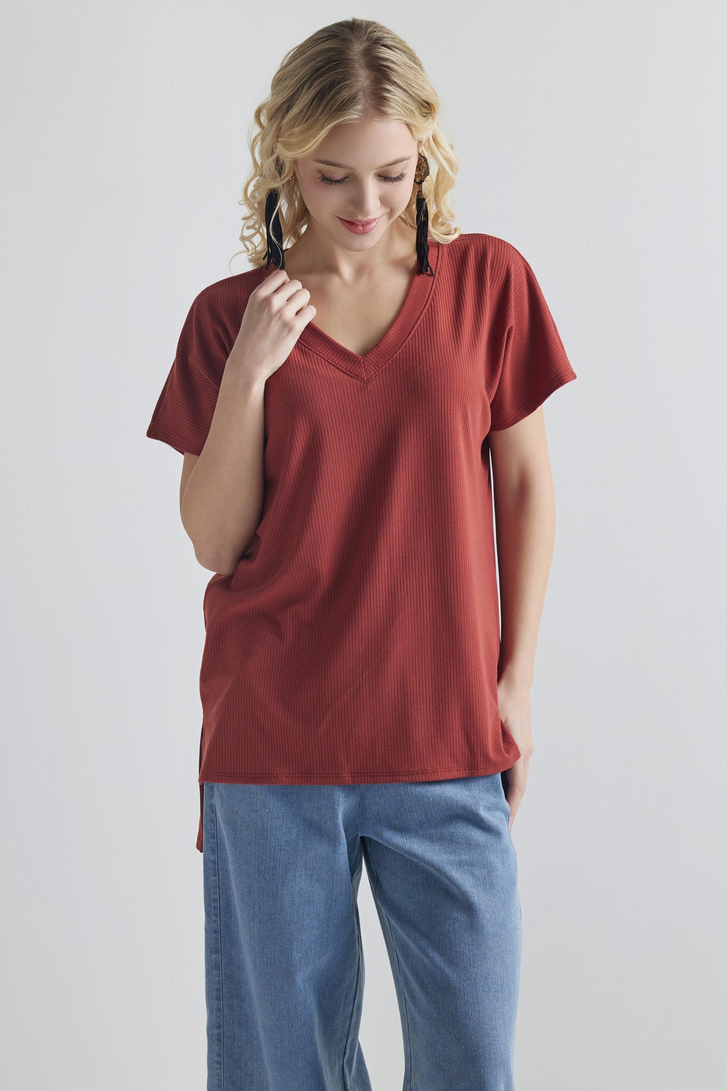 V-Neck Short Sleeve Ribbed Knit Top - Rust - noflik