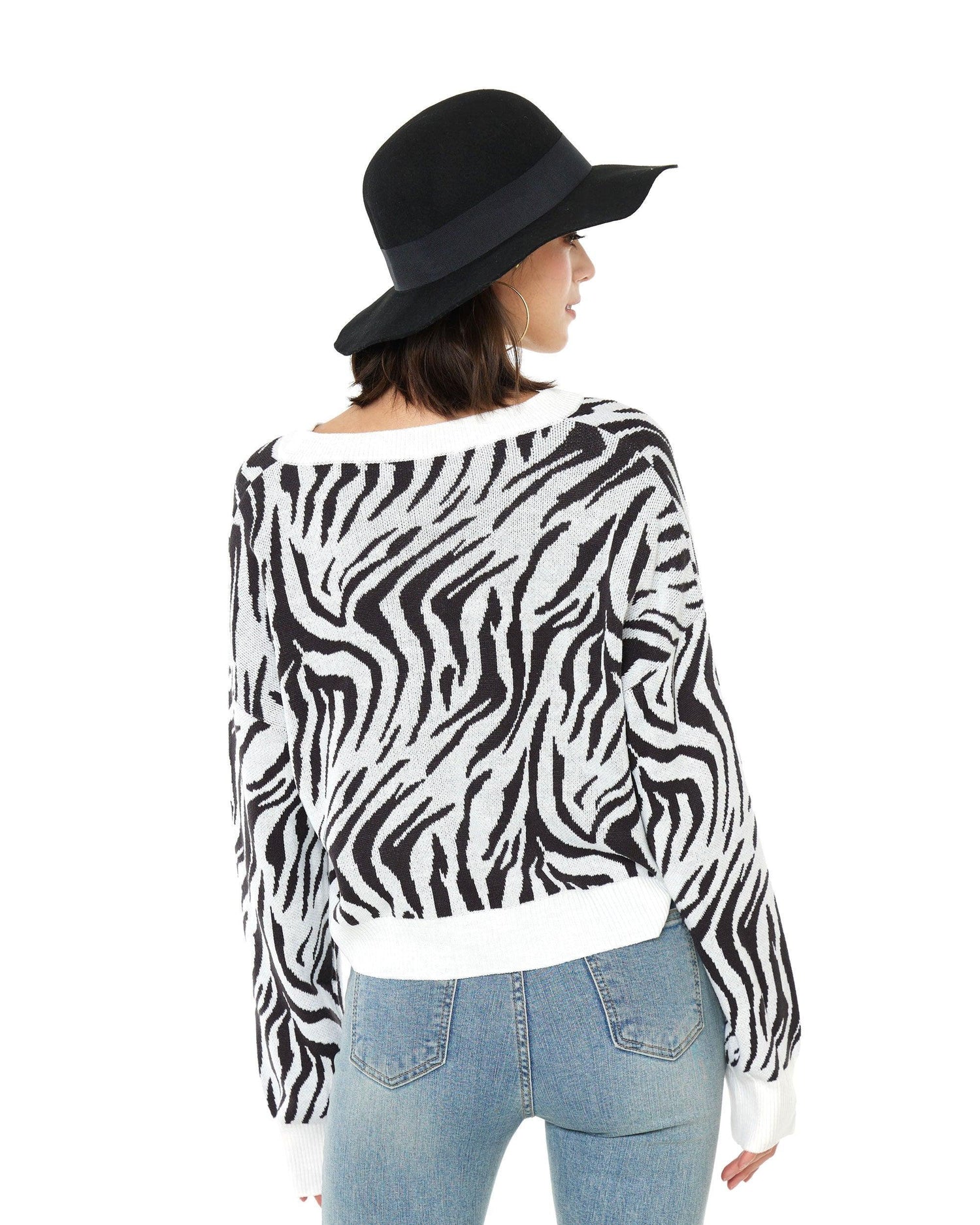 Animal Print Sweater (Zebra) - Off White - noflik