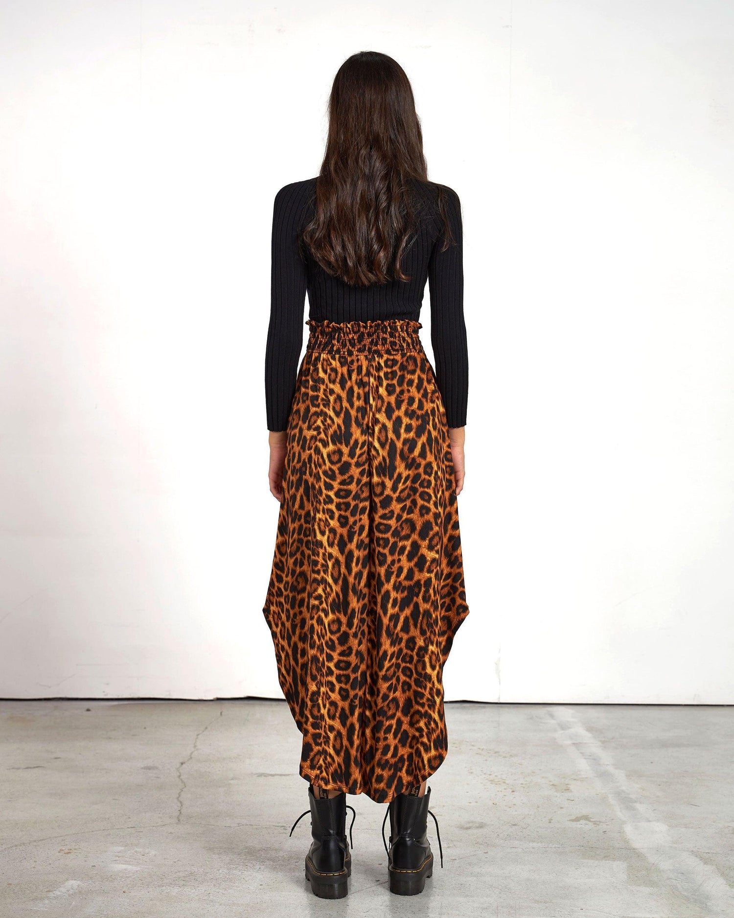 Curved Hem Flowy Maxi Skirt - Amber - noflik