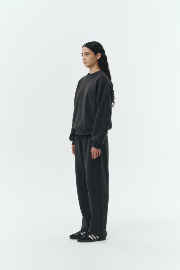 Willow Sweatshirt - Ink Black